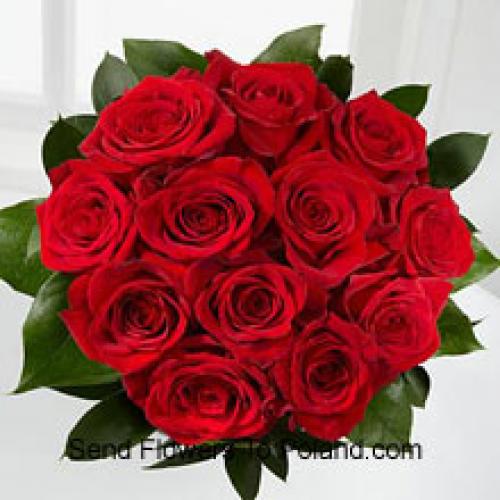 11 Elegant Red Roses